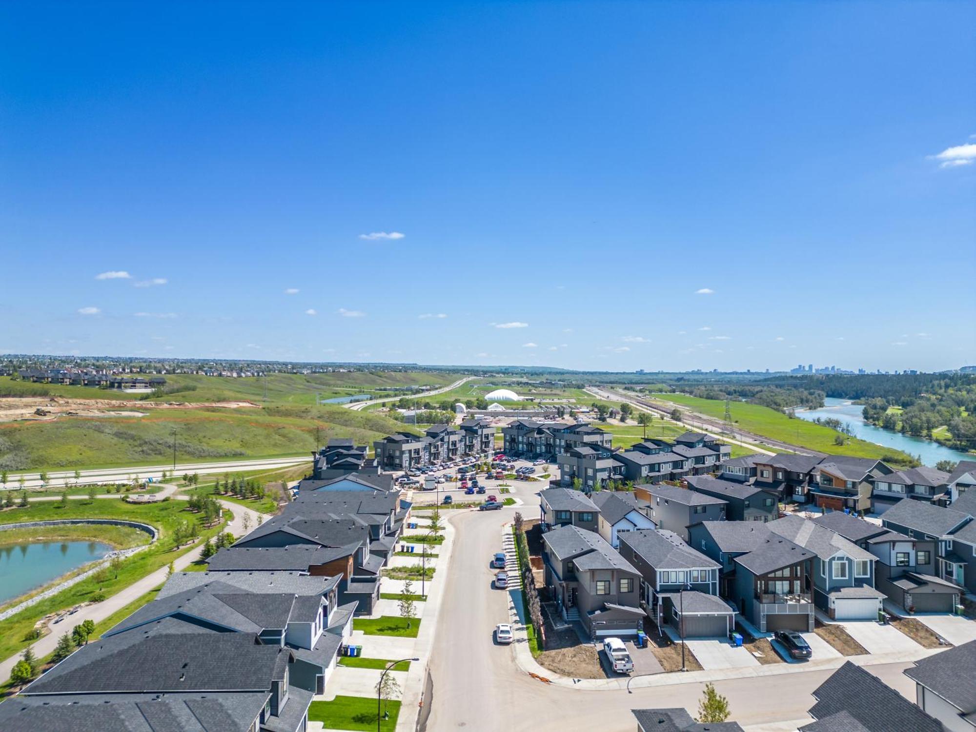 Cozy Rockland Park Unit+Parking Appartement YYC Buitenkant foto