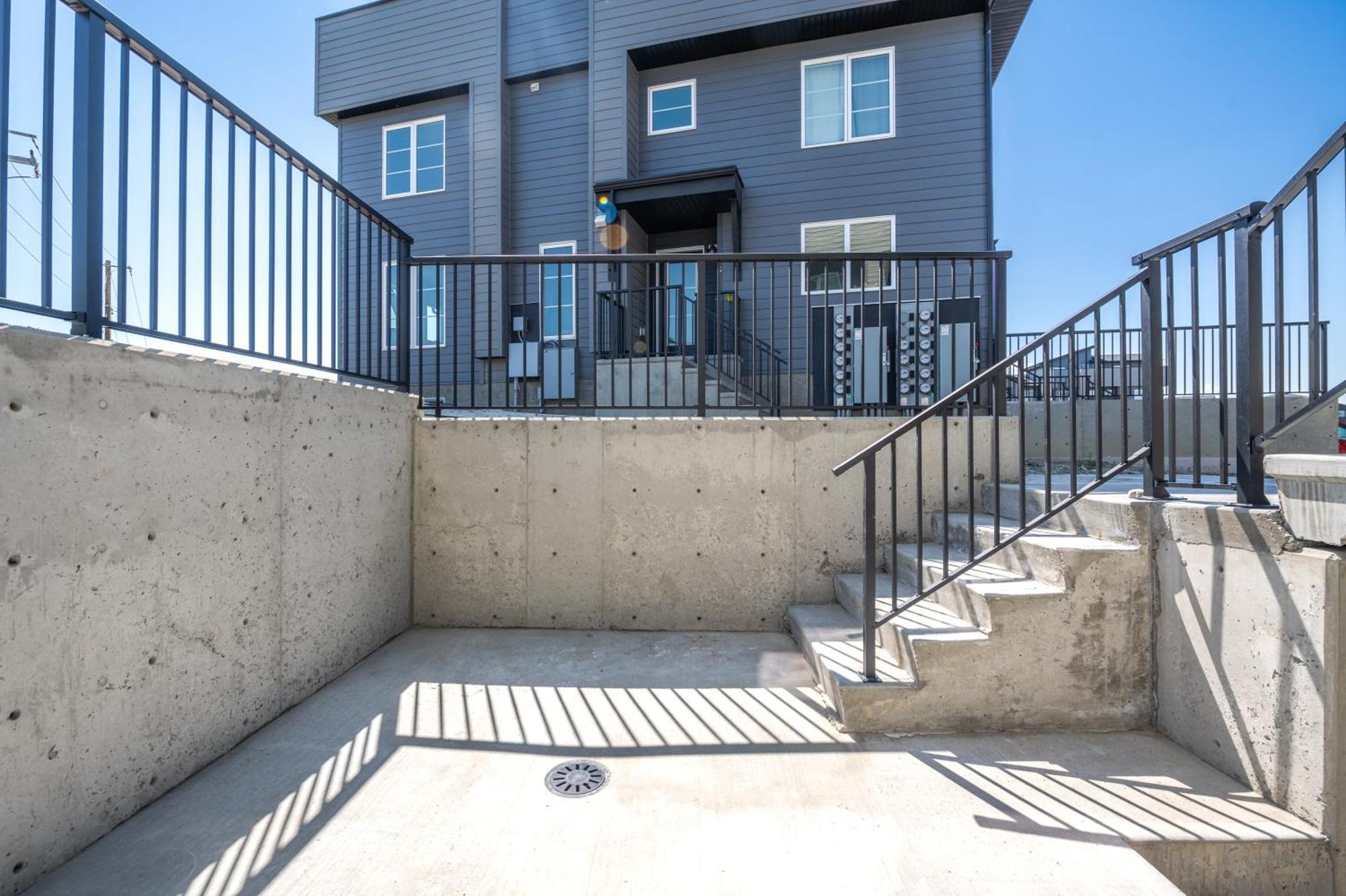 Cozy Rockland Park Unit+Parking Appartement YYC Buitenkant foto